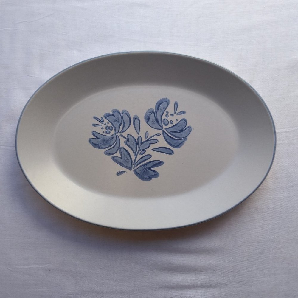 Vintage Pfaltzgraff Yorktowne 14" Serving Platter